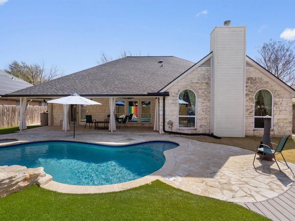 1014 Hackberry DR, Pflugerville, TX 78660