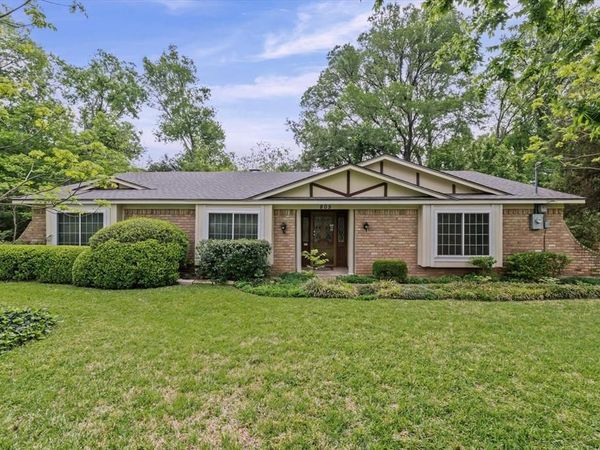 805 Evelyn Drive, Lorena, TX 76655