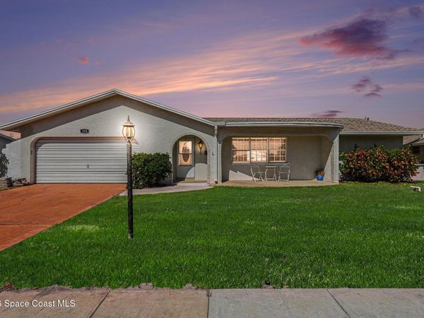 358 Desoto Parkway , Satellite Beach, FL 32937