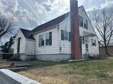 28 Fork Field Road, Oneida, KY 40972