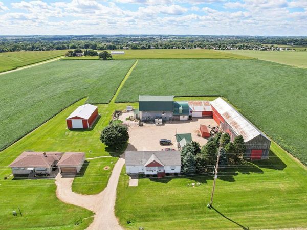 6889 and 6897 North Towne Road, DeForest, WI 53532