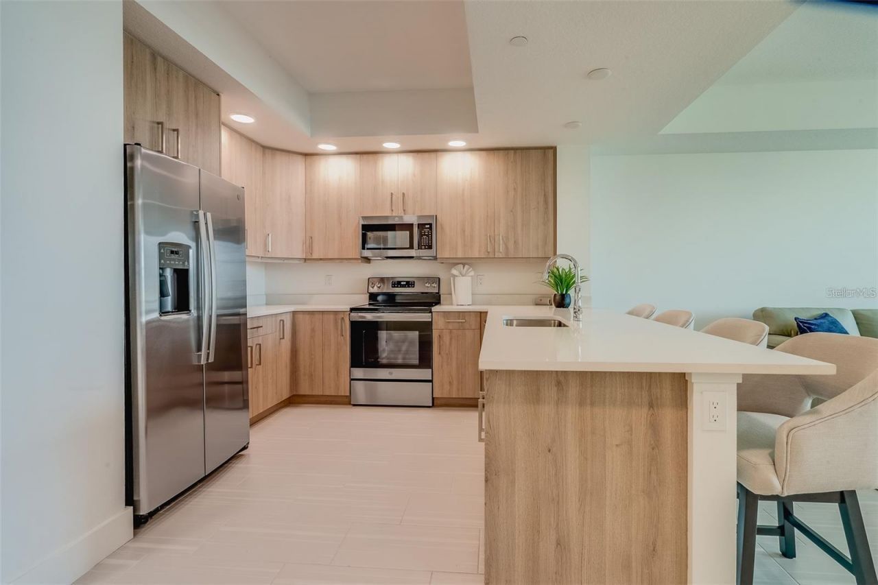 415 Island Way, Unit 311, Clearwater, FL 33767 Photo