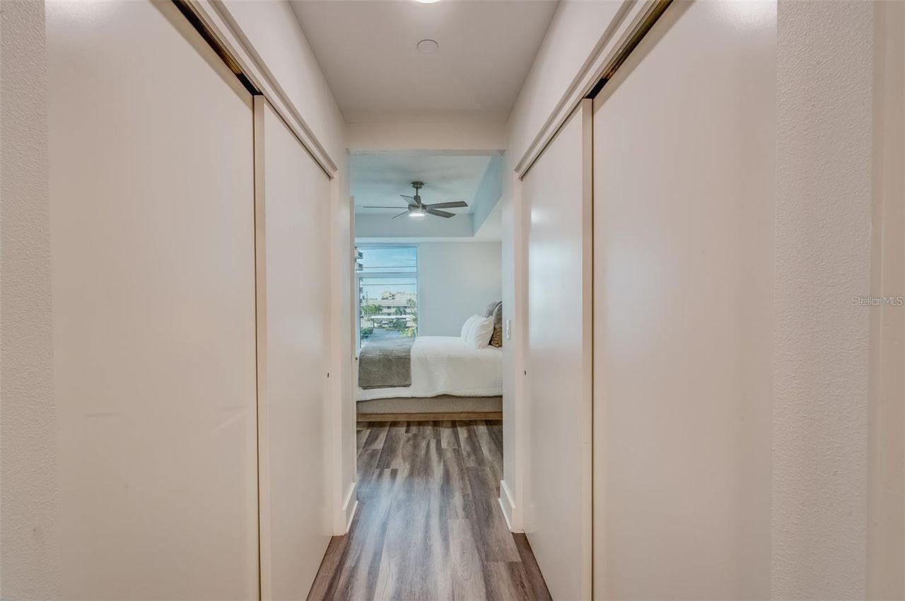 415 Island Way, Unit 311, Clearwater, FL 33767 Photo