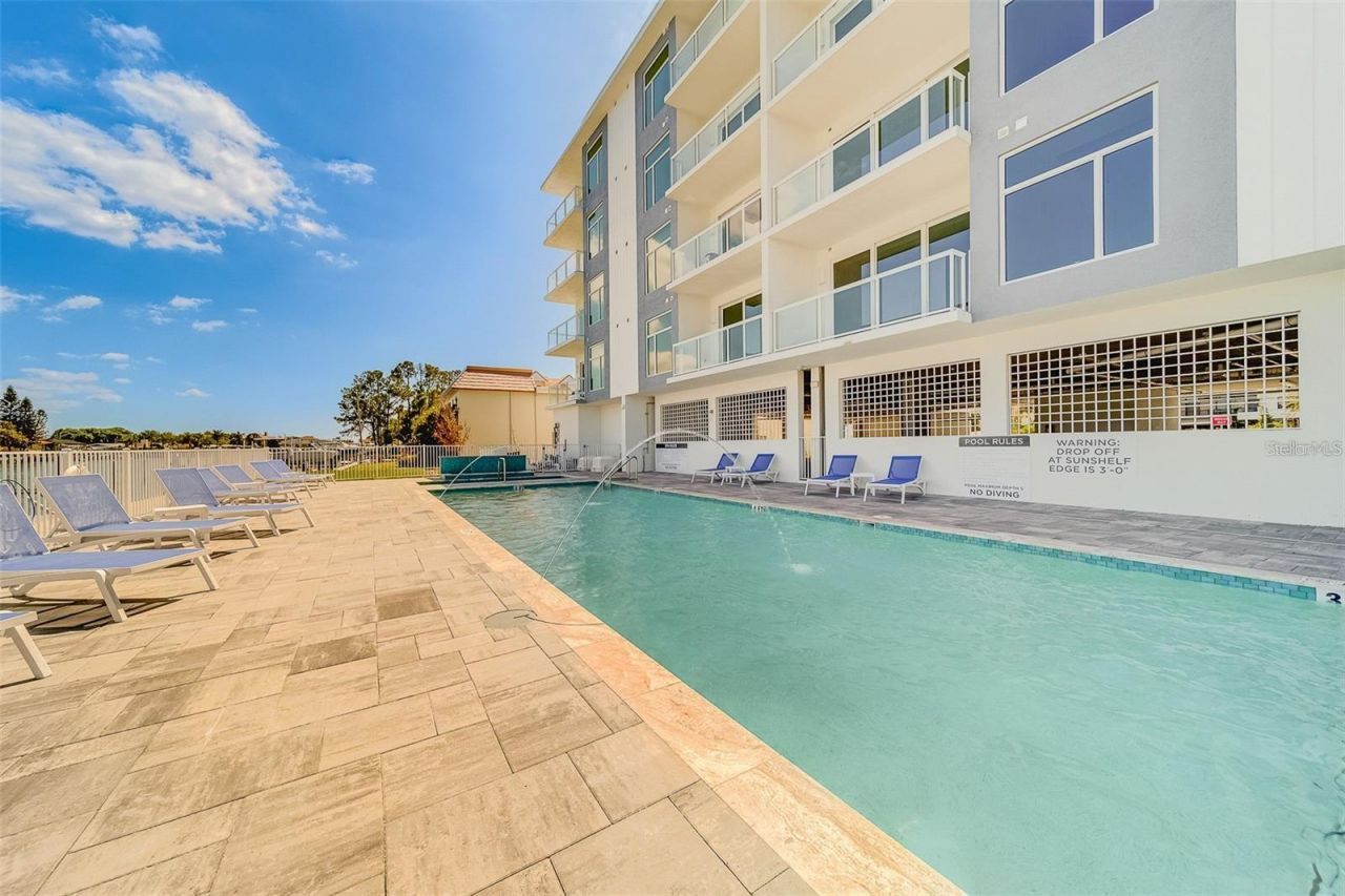 415 Island Way, Unit 311, Clearwater, FL 33767 Photo