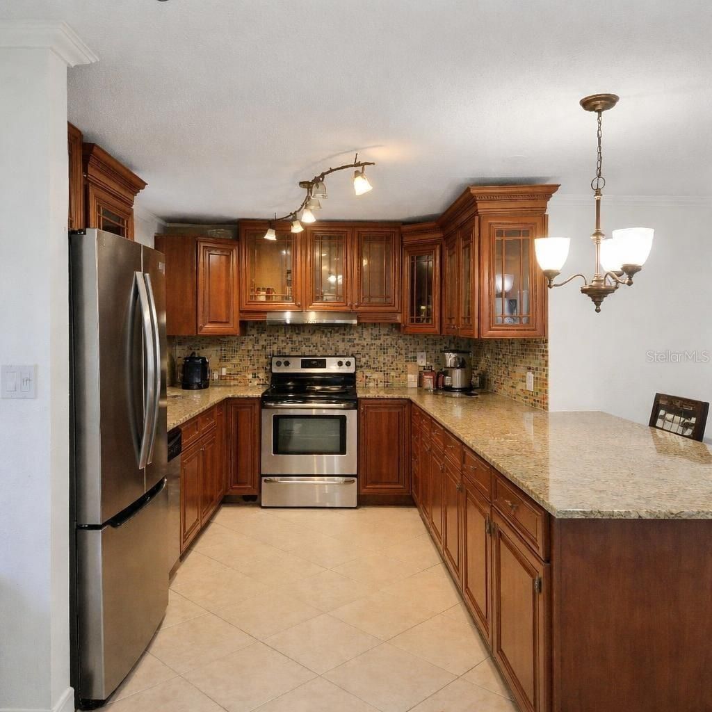 1021 Fairburn Avenue, Clearwater, FL 33755 Photo