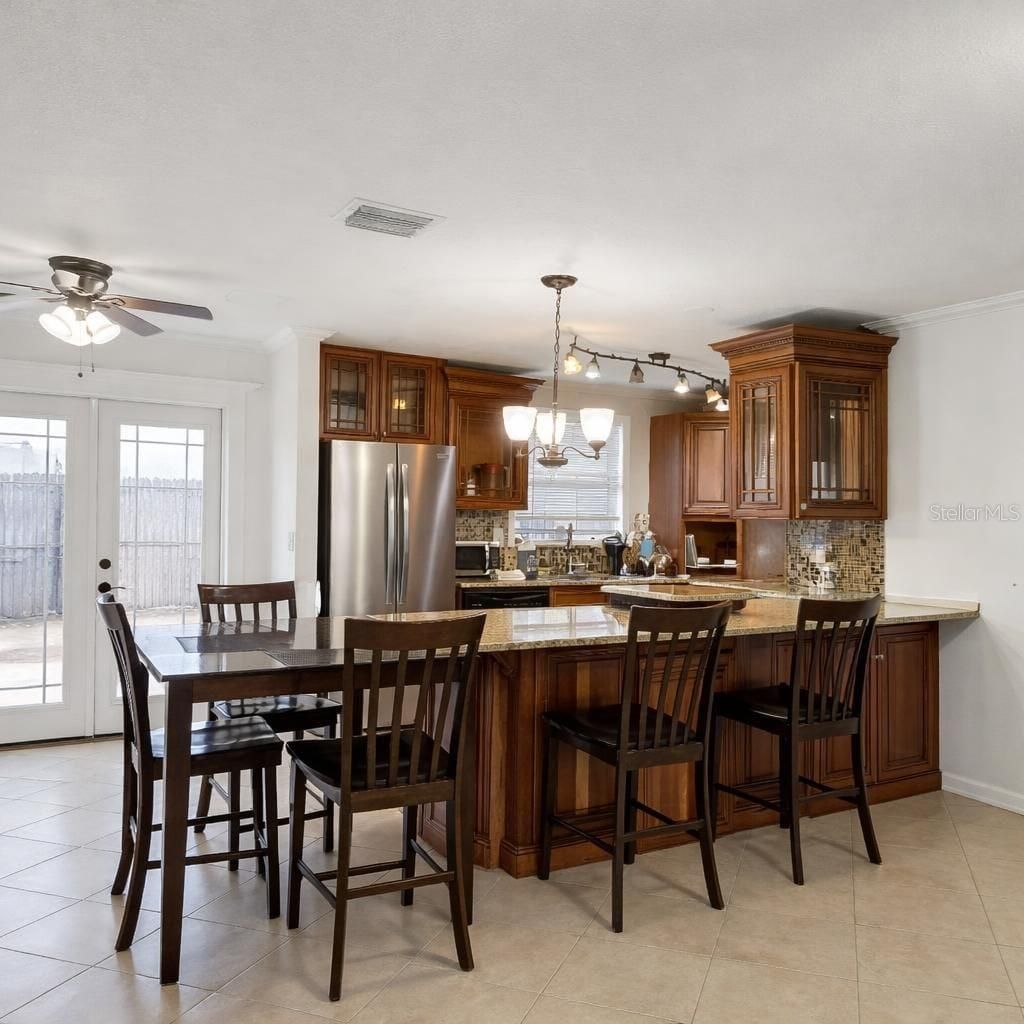 1021 Fairburn Avenue, Clearwater, FL 33755 Photo