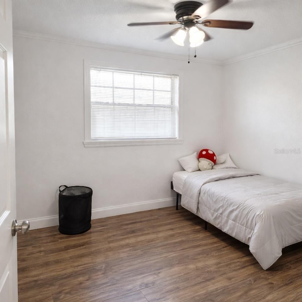 1021 Fairburn Avenue, Clearwater, FL 33755 Photo