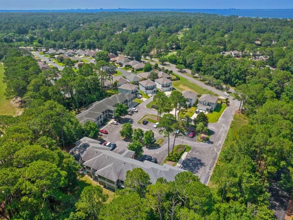 1940 Bluewater Bay Boulevard, Unit 4, Niceville, FL 32578