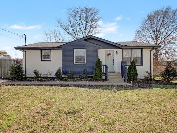 428 Oakdale Dr , Lebanon, TN 37087