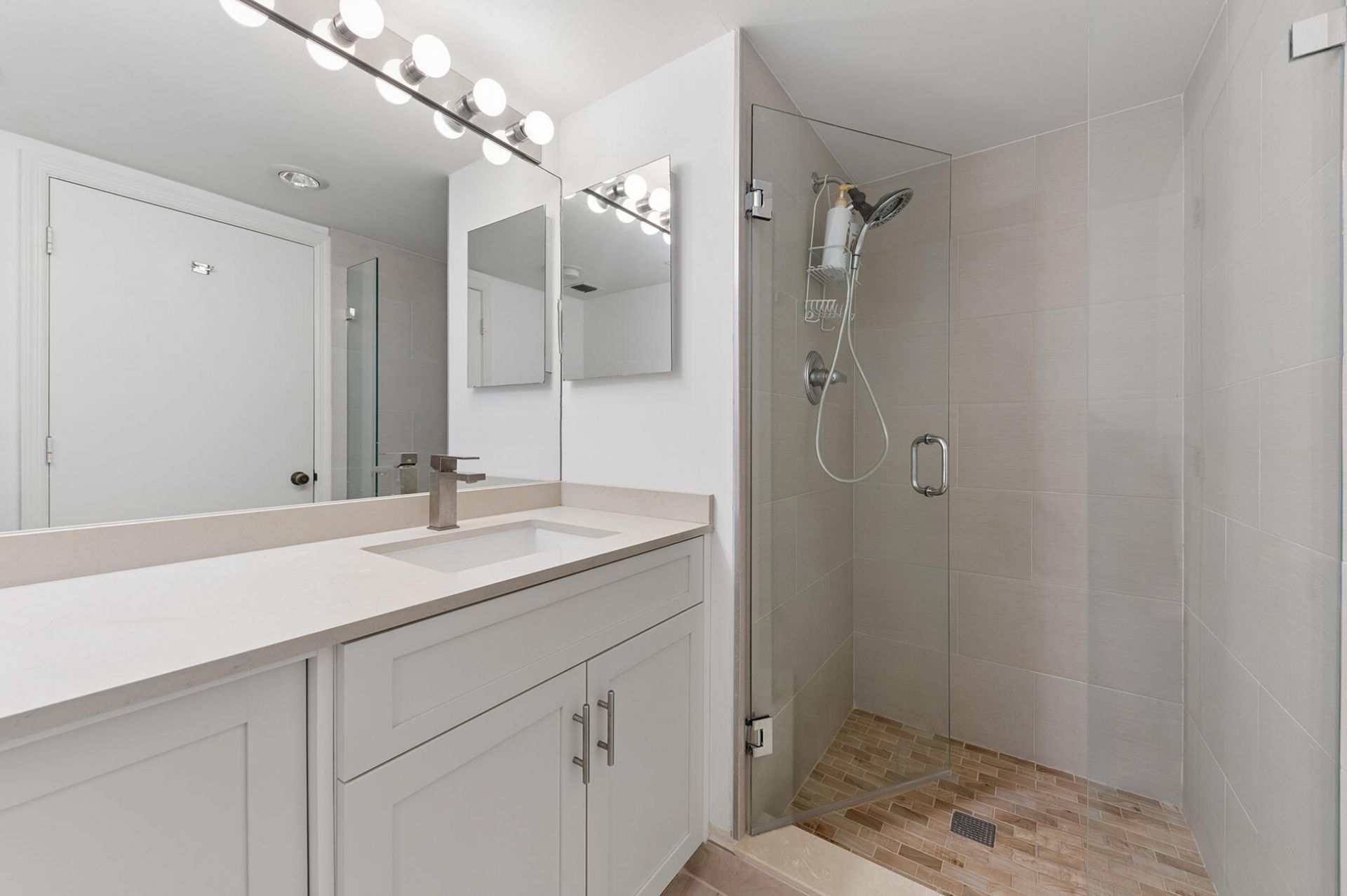 100 SE 5th Avenue, Unit 102, Boca Raton, FL 33432 Photo