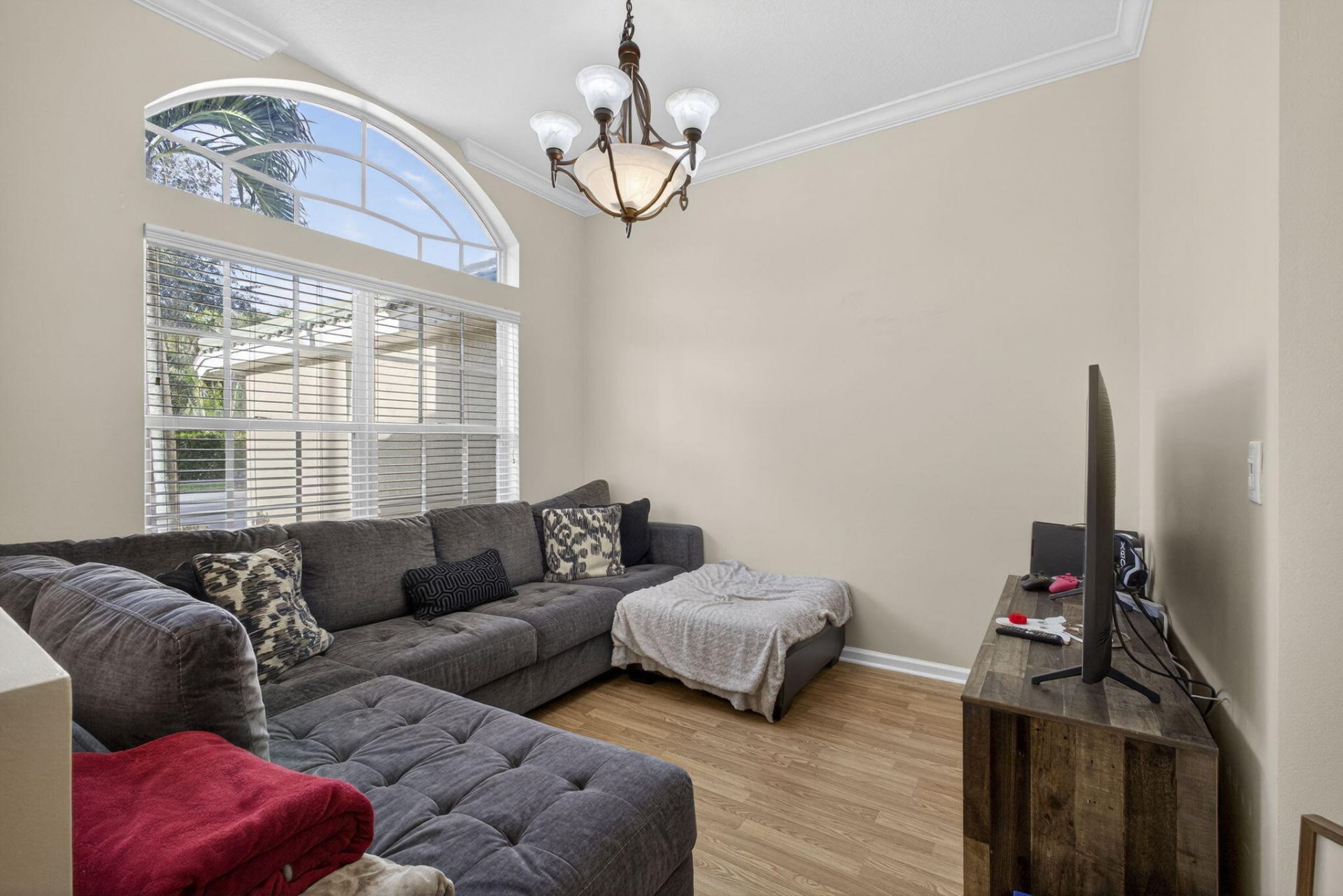 146 Fernwood Crescent, Royal Palm Beach, FL 33411 Photo