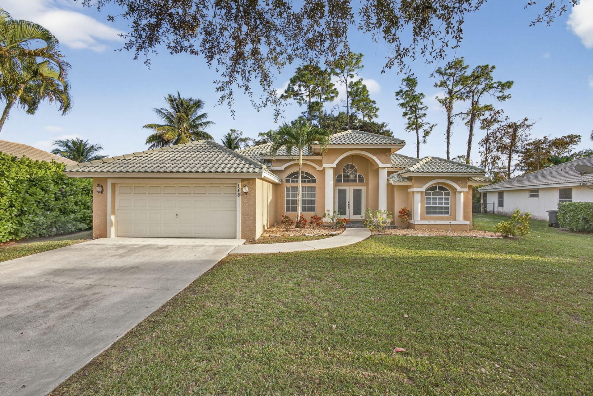 146 Fernwood Crescent, Royal Palm Beach, FL 33411 Photo