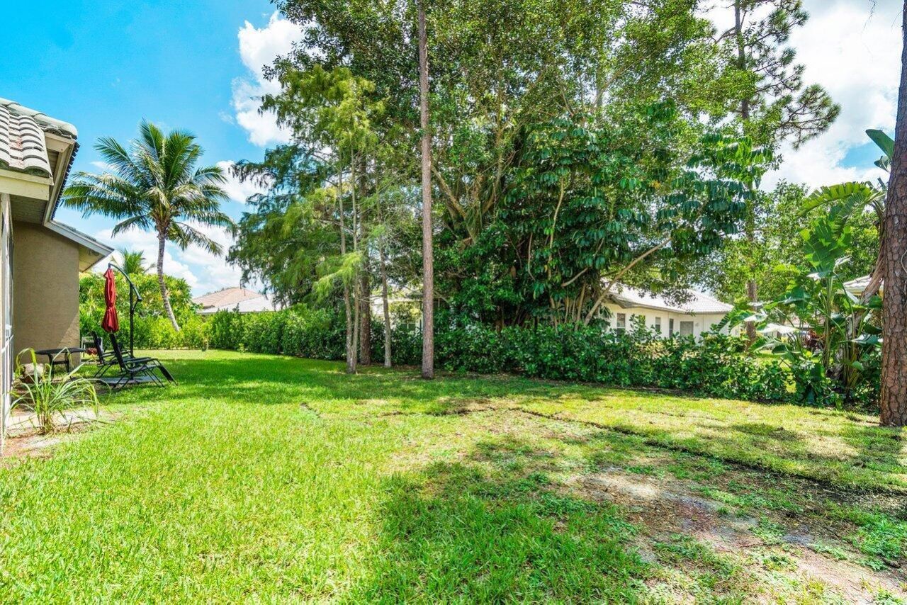 146 Fernwood Crescent, Royal Palm Beach, FL 33411 Photo