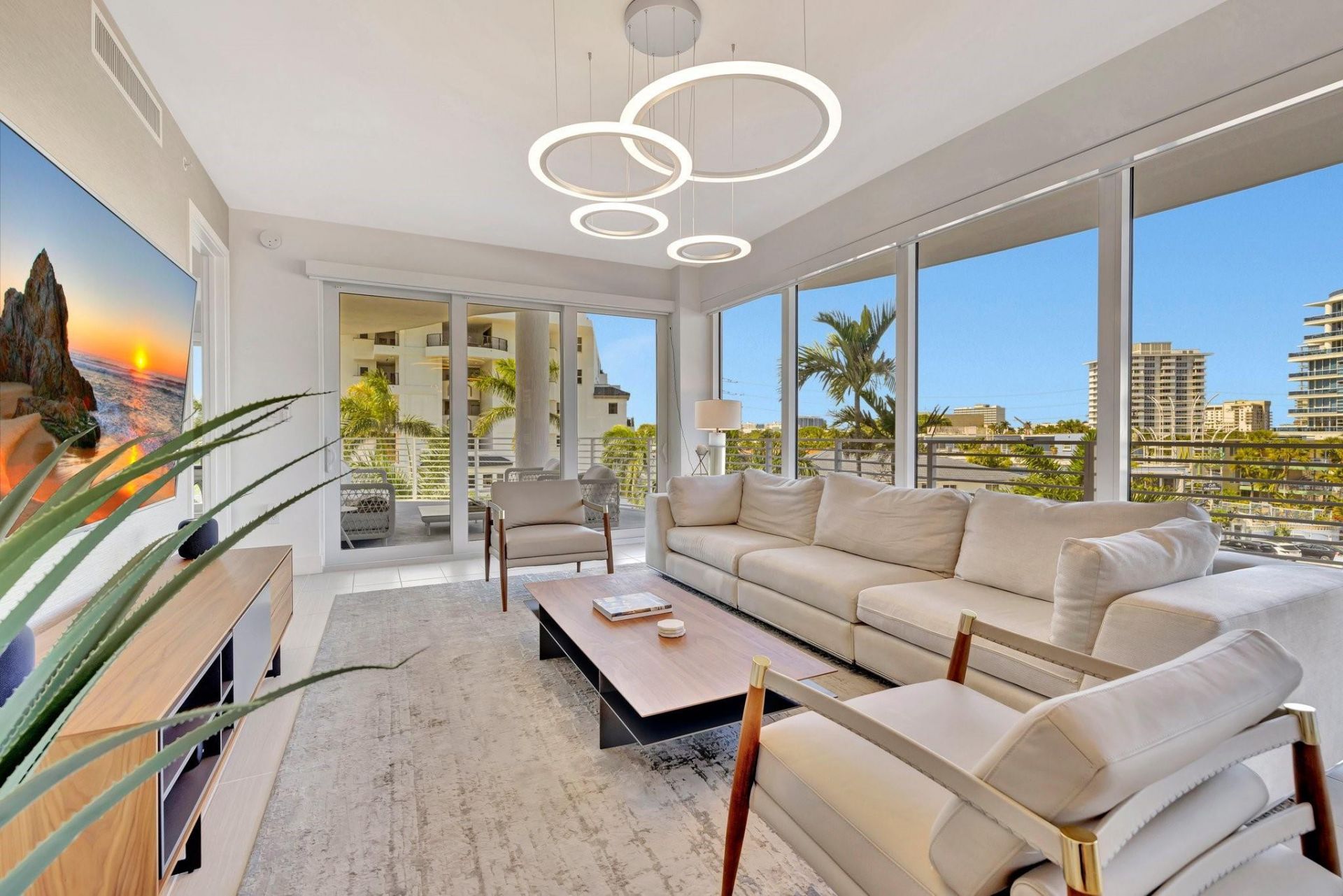 612 Bayshore Drive, Unit 301, Fort Lauderdale, FL 33304 Photo