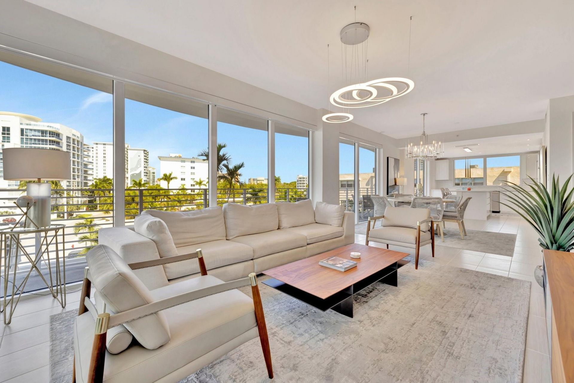 612 Bayshore Drive, Unit 301, Fort Lauderdale, FL 33304 Photo