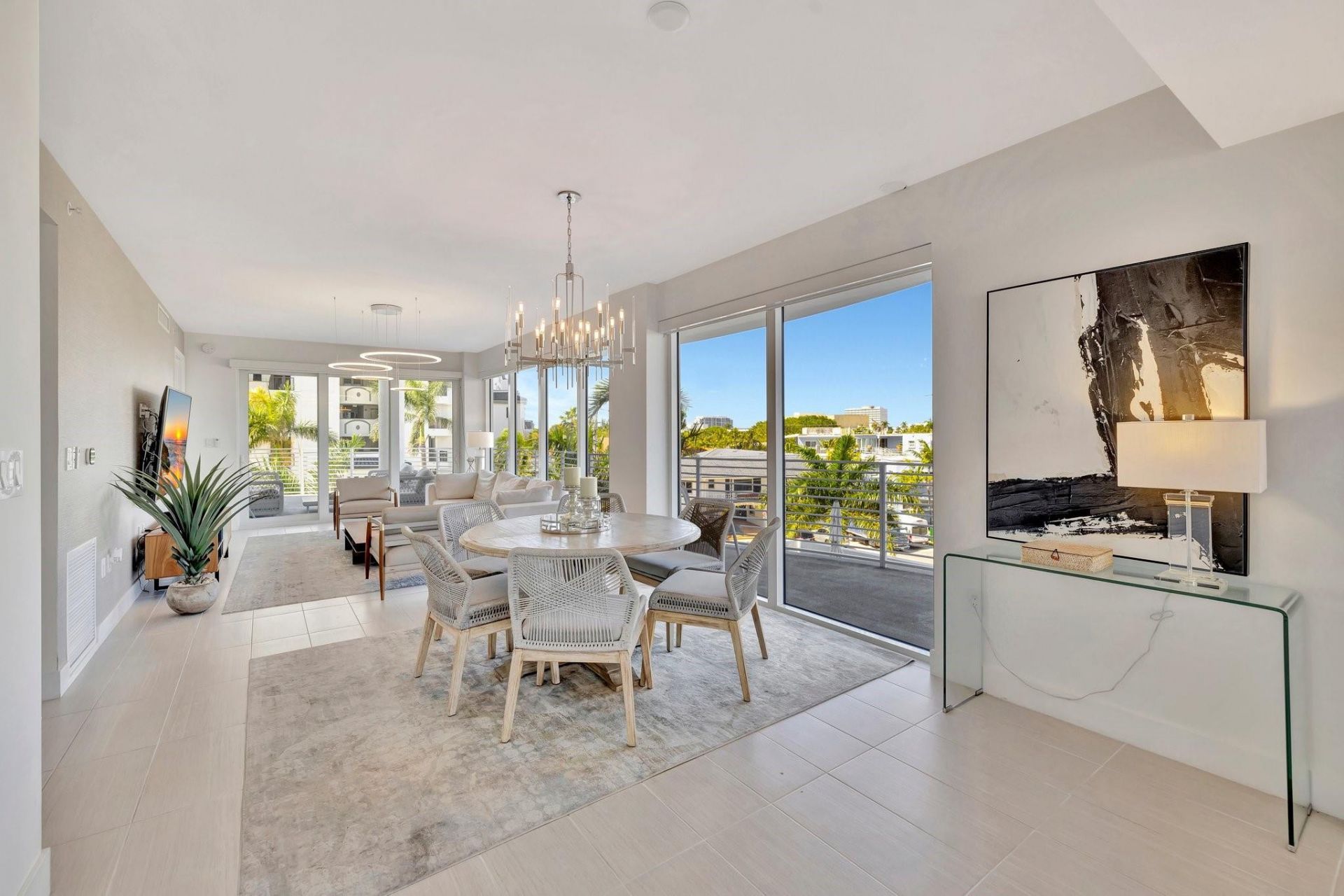 612 Bayshore Drive, Unit 301, Fort Lauderdale, FL 33304 Photo