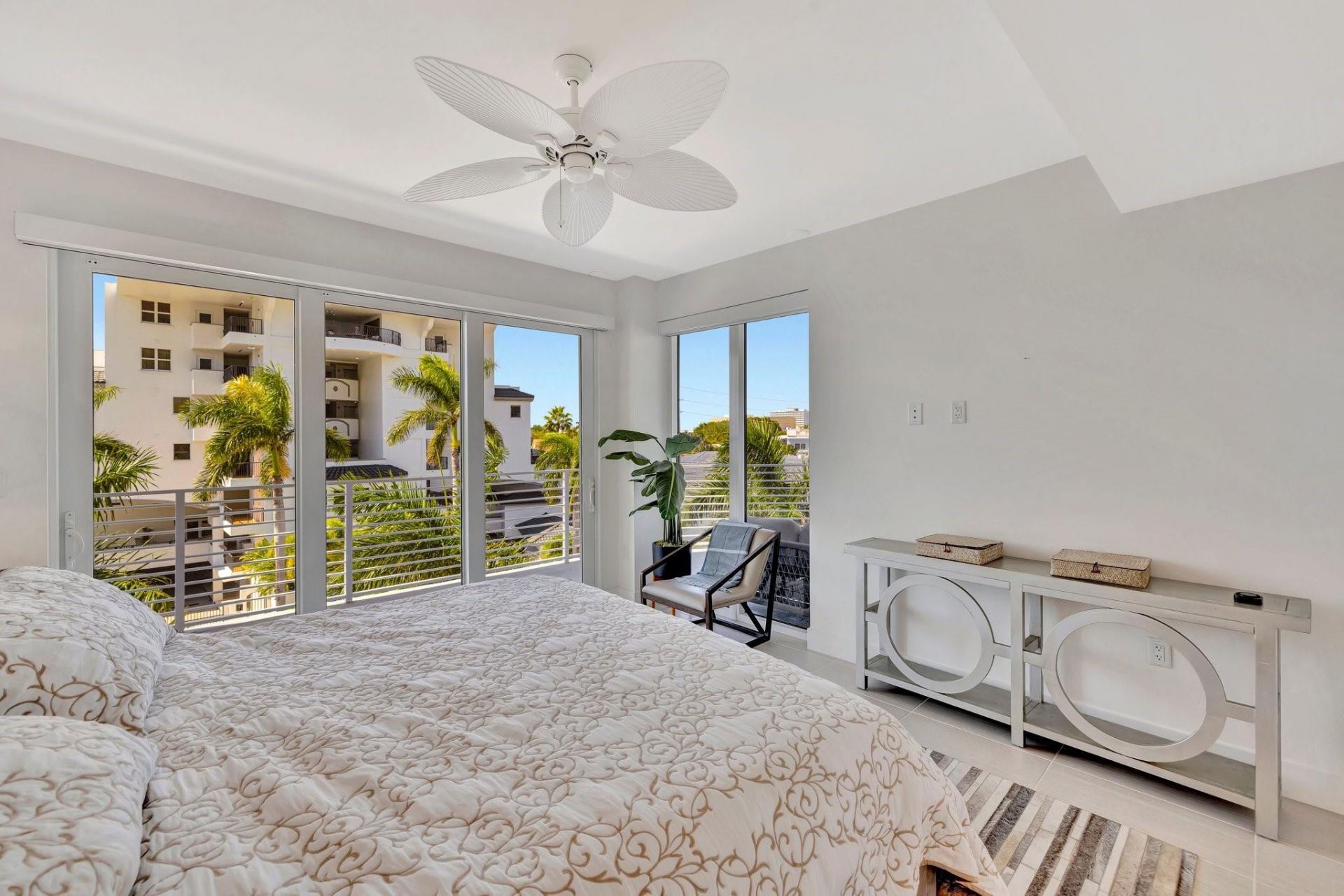 612 Bayshore Drive, Unit 301, Fort Lauderdale, FL 33304 Photo