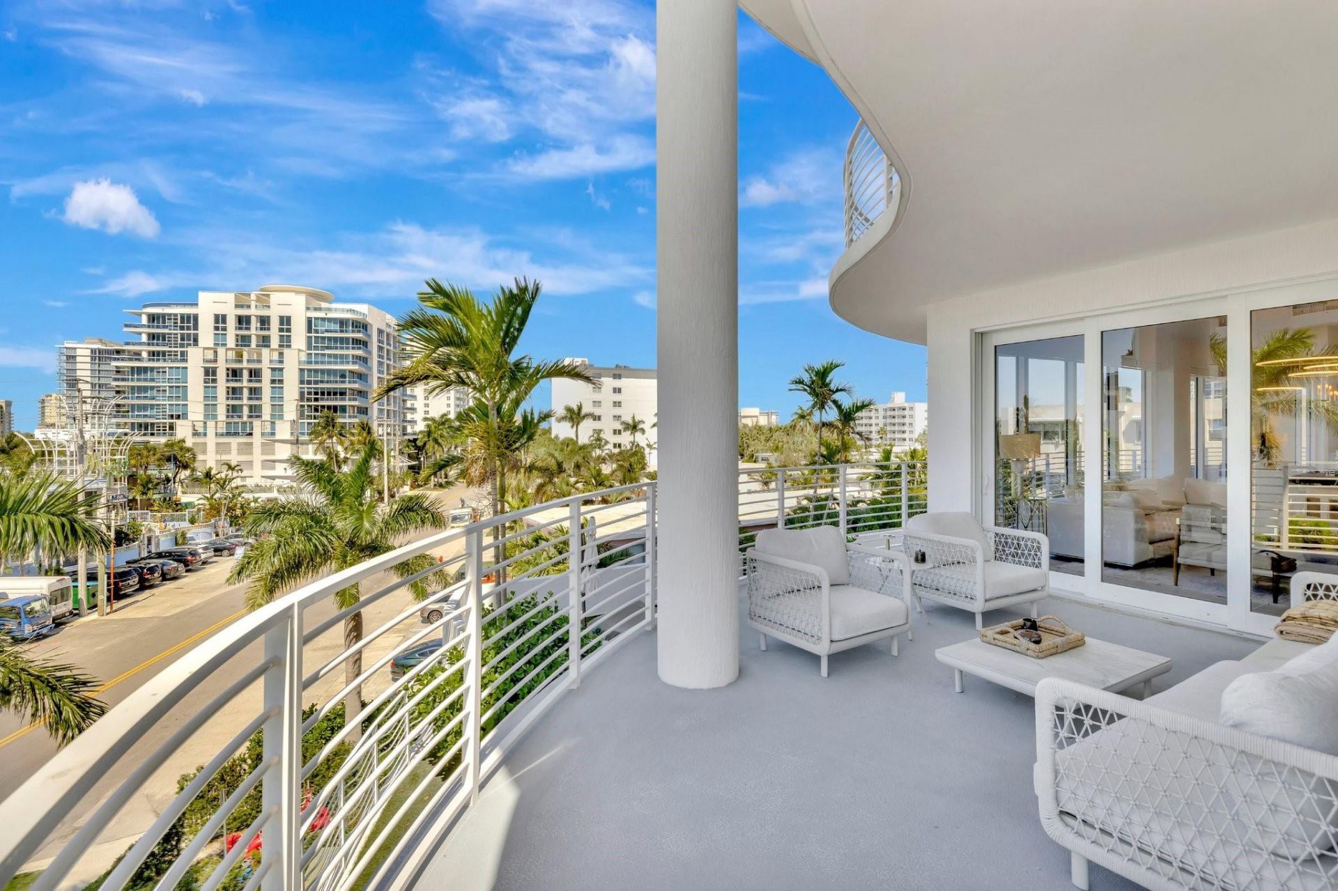 612 Bayshore Drive, Unit 301, Fort Lauderdale, FL 33304 Photo