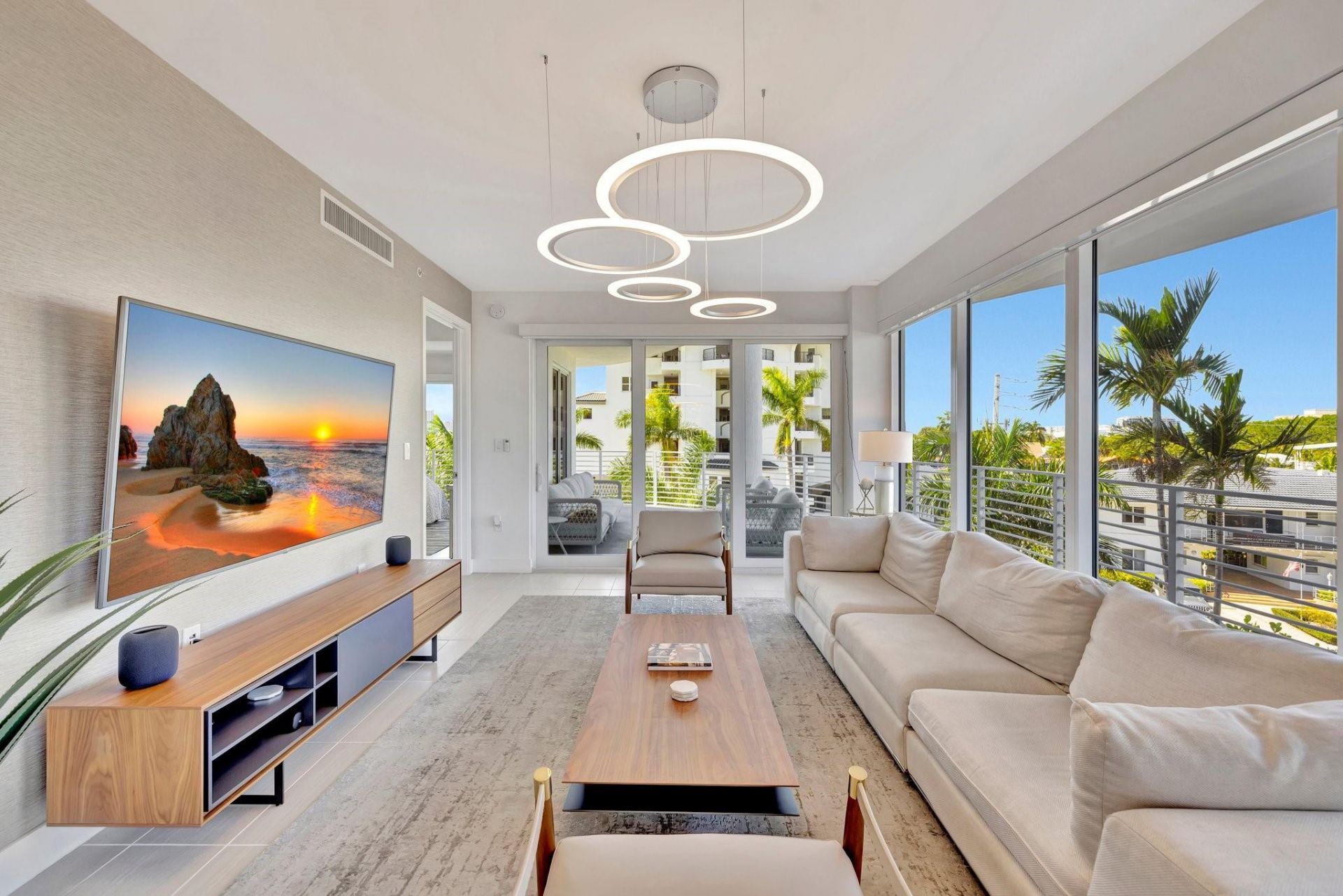 612 Bayshore Drive, Unit 301, Fort Lauderdale, FL 33304 Photo