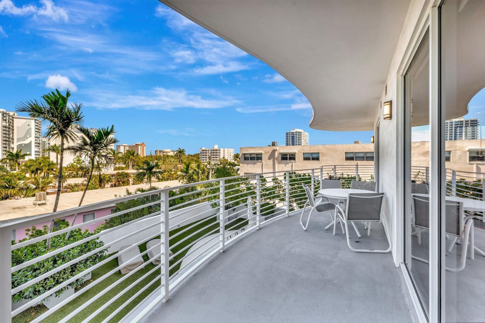 612 Bayshore Drive, Unit 301, Fort Lauderdale, FL 33304 Photo