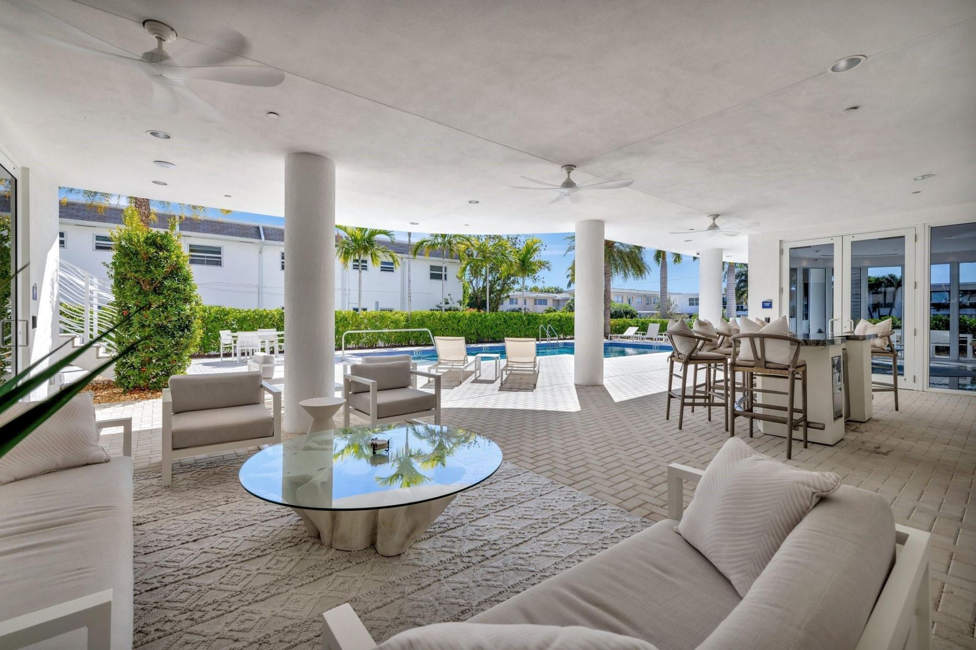 612 Bayshore Drive, Unit 301, Fort Lauderdale, FL 33304 Photo