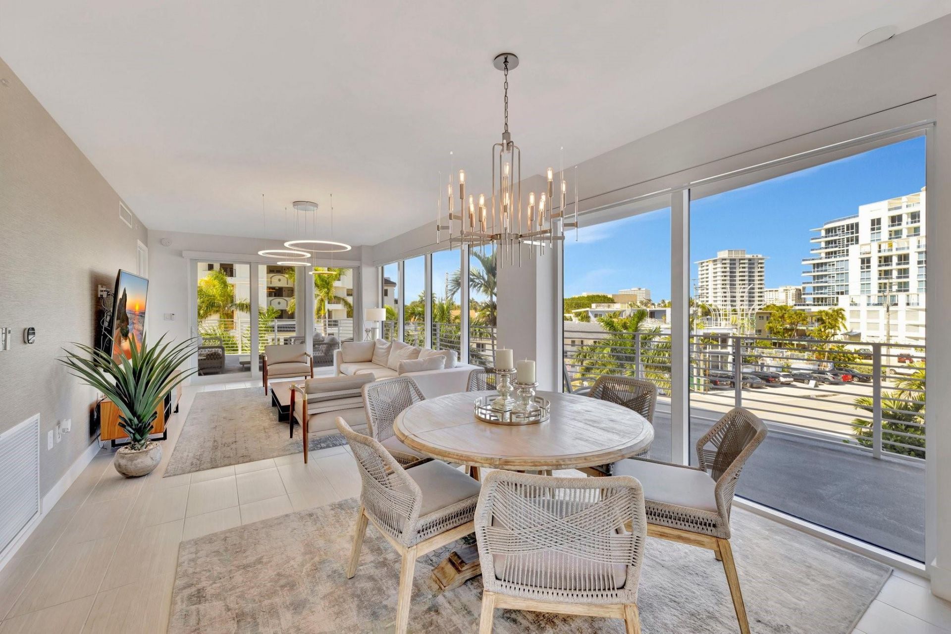 612 Bayshore Drive, Unit 301, Fort Lauderdale, FL 33304 Photo