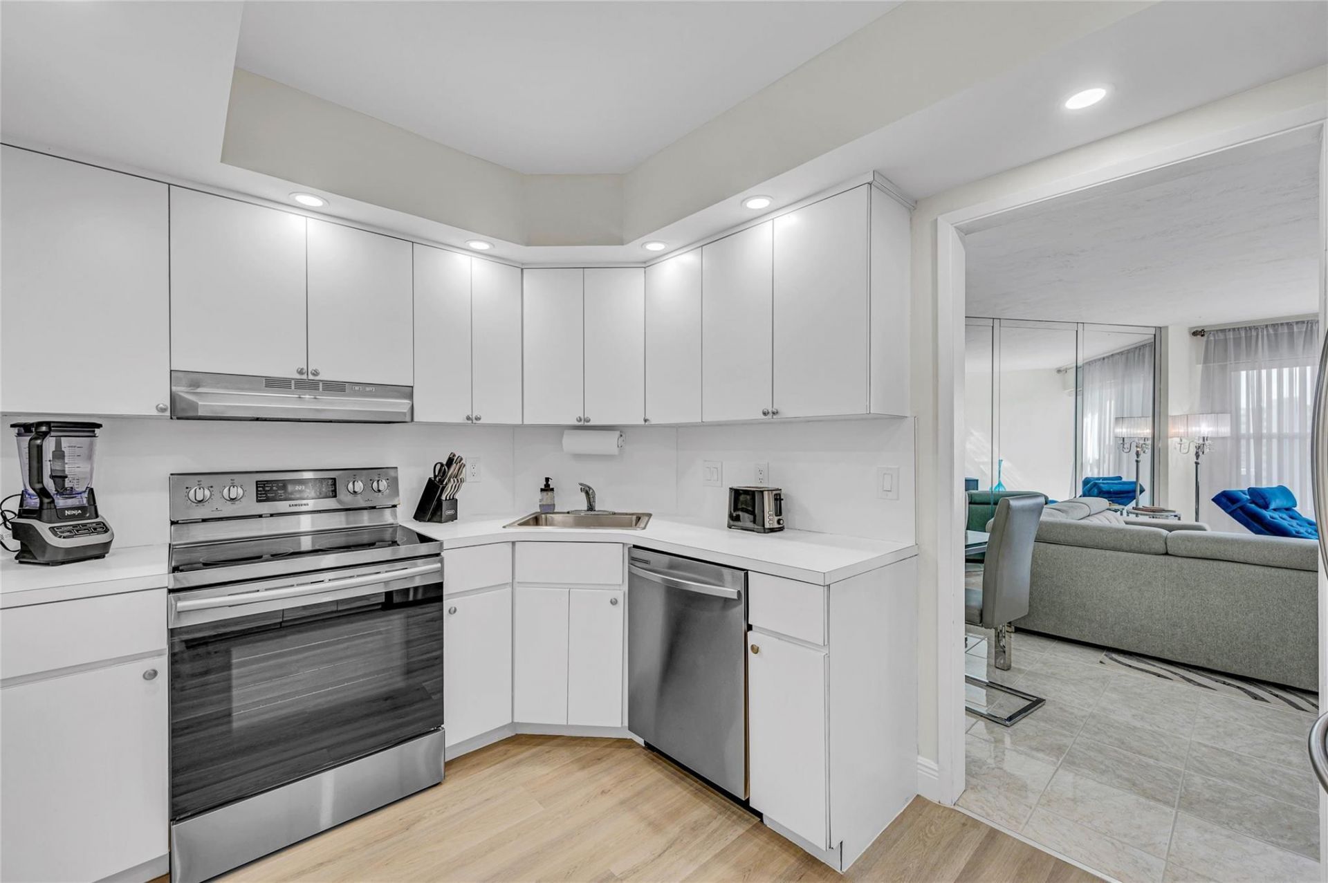 3700 Galt Ocean Drive, Unit 1114, Fort Lauderdale, FL 33308 Photo