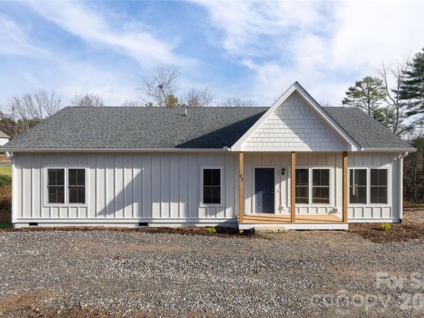 93 Locust Grove Road, Weaverville, NC 28787