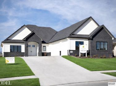 3016 S 209th Court, Elkhorn, NE 68022