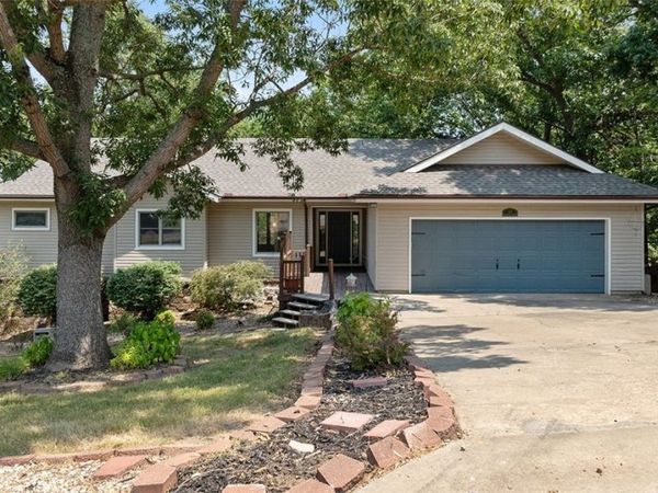 44 Sandwick Drive, Bella Vista, AR 72715