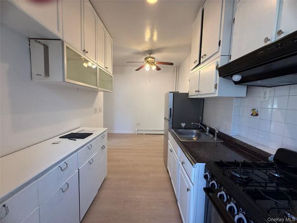 25-12 14th Place, Unit 1, Long Island City, NY 11102