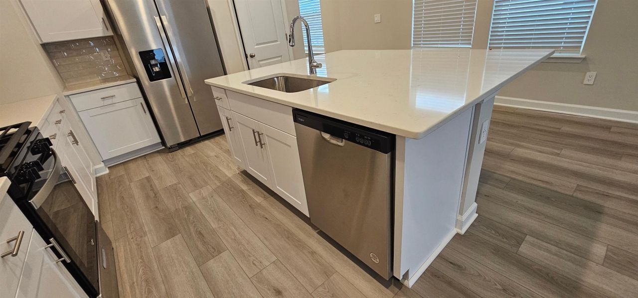 813 Cypress Preserve Circle  Photo 6