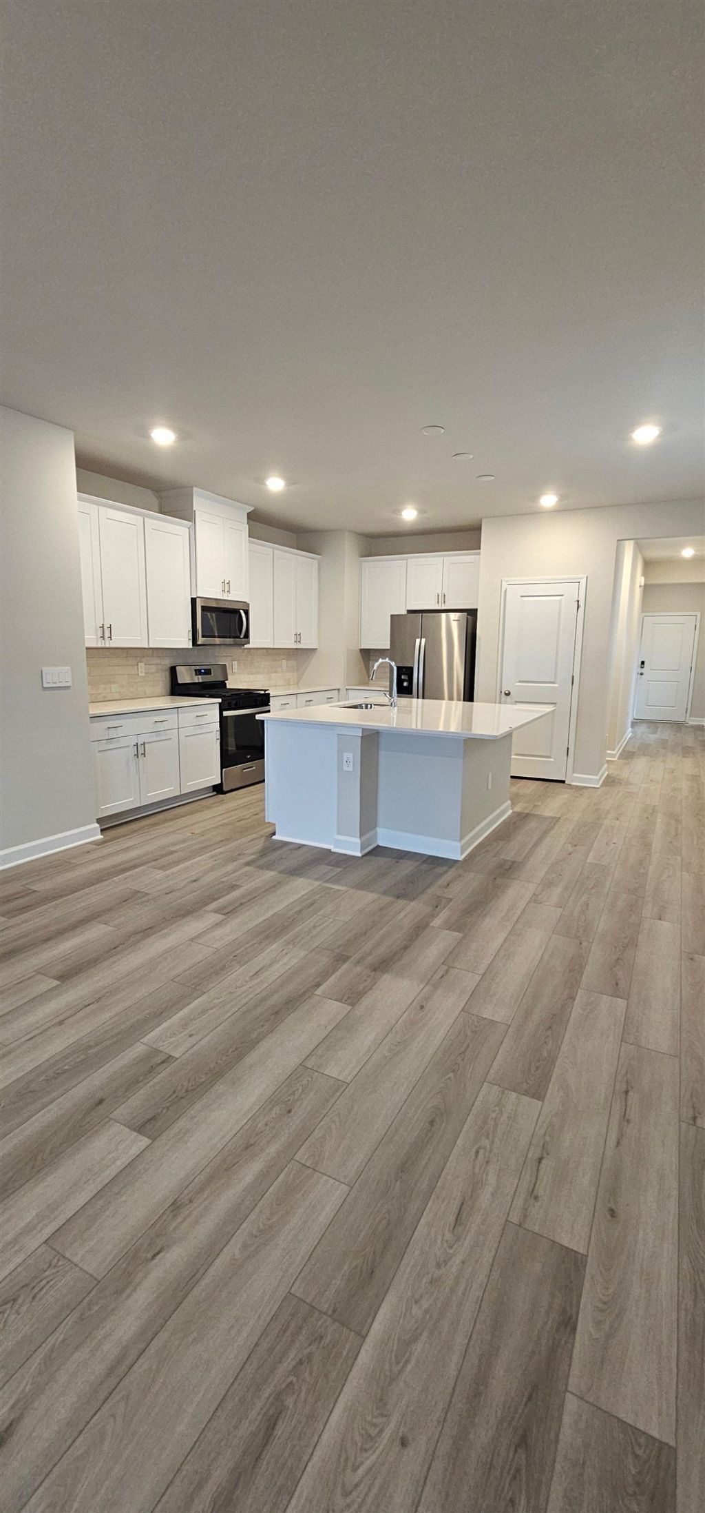 813 Cypress Preserve Circle  Photo 8