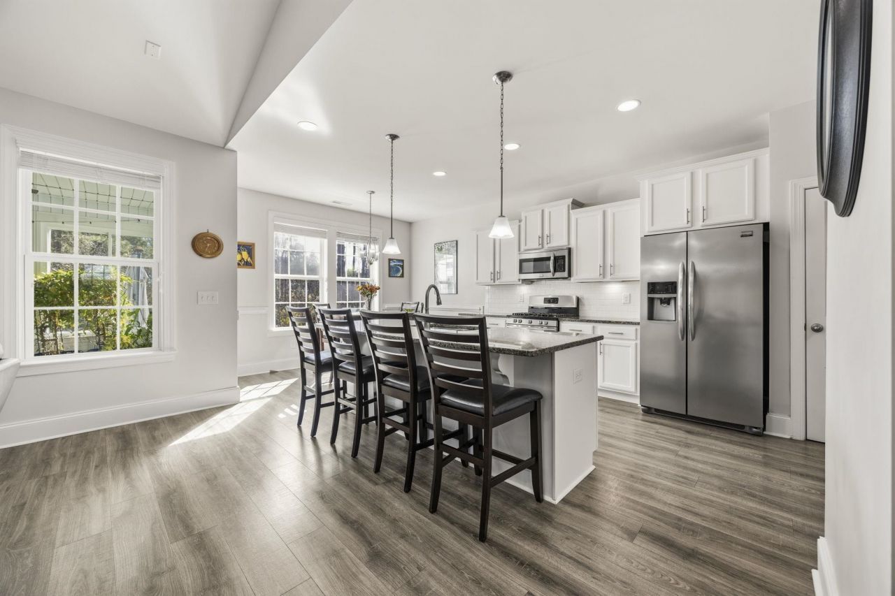 717 Shell Point Ct. Photo 12