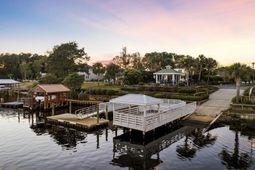 717 Shell Point Ct. photo 4