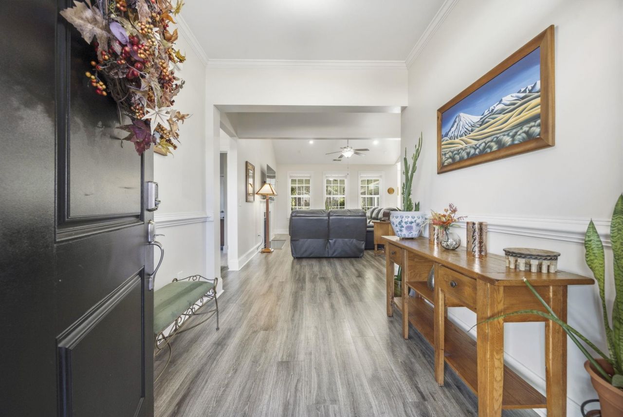 717 Shell Point Ct. Photo 5