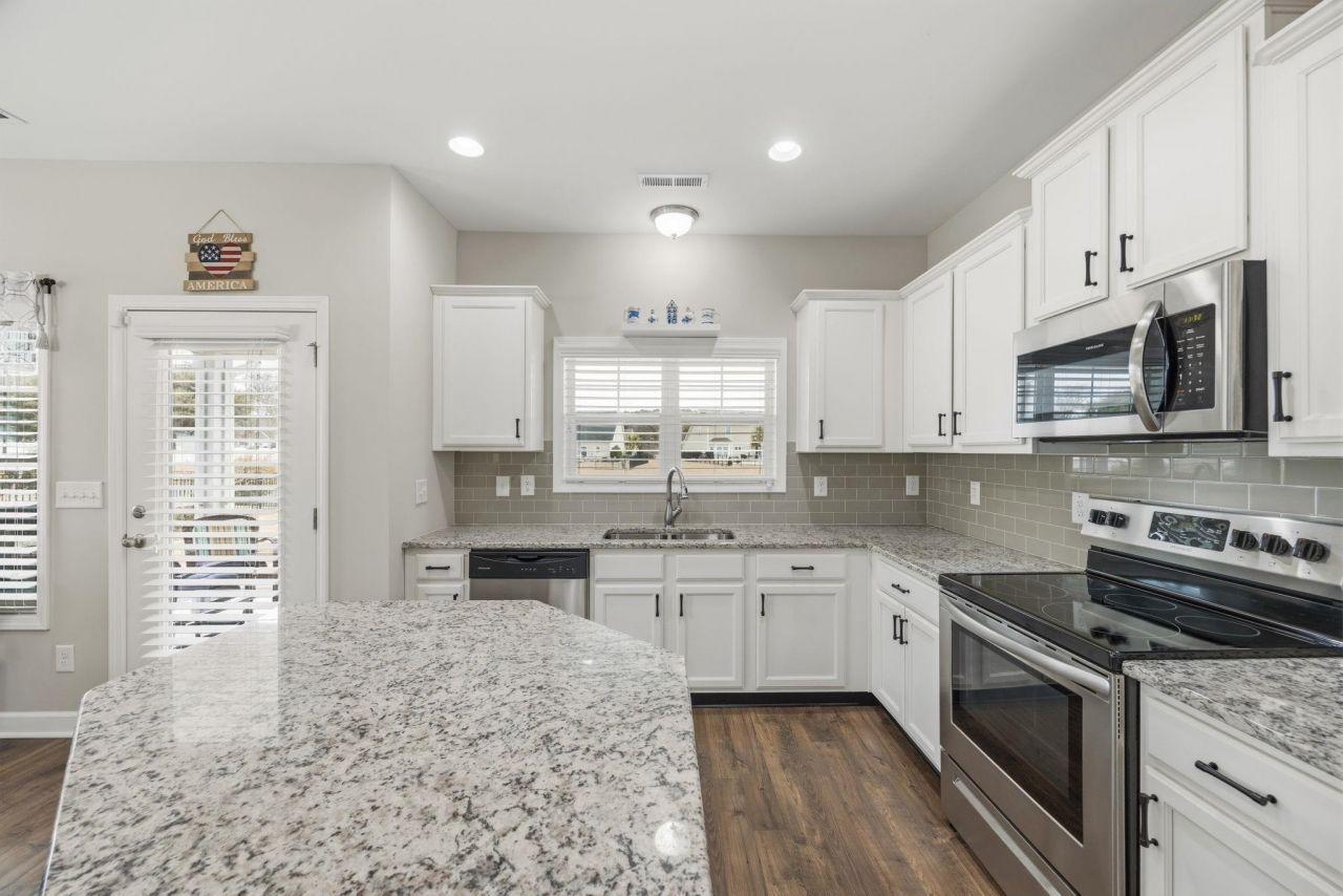 238 Board Landing Circle  Photo 12