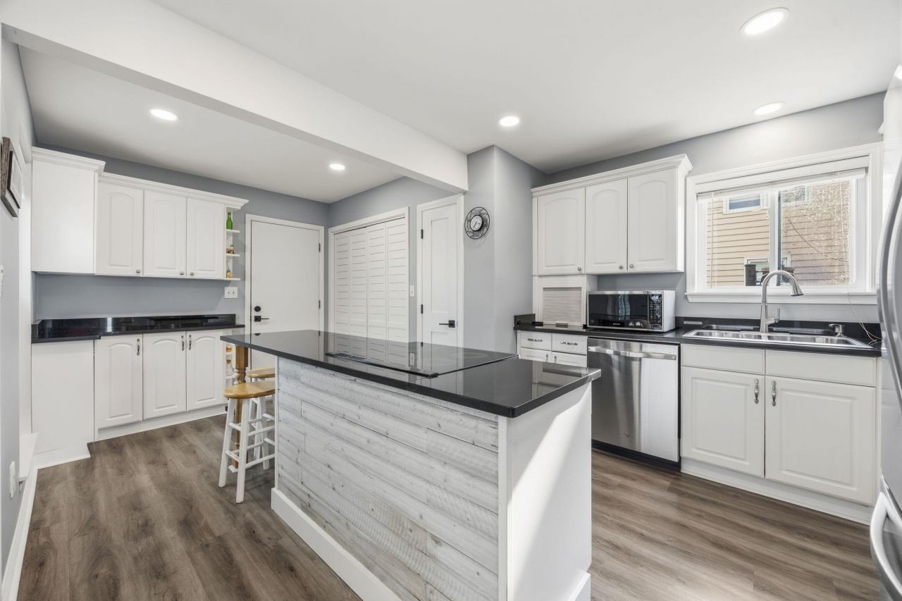 504 Plantation Dr. Photo 11