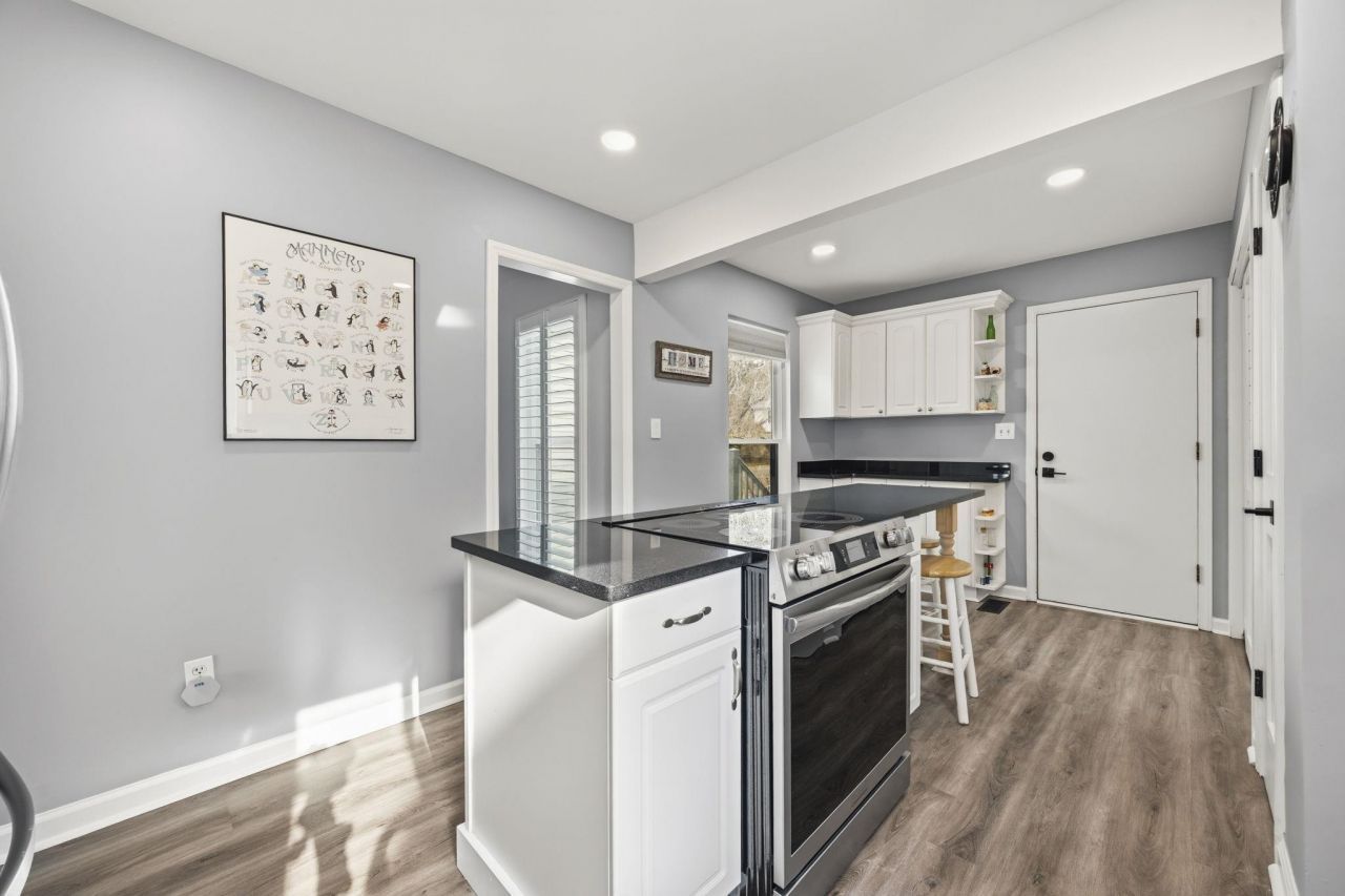 504 Plantation Dr. Photo 13