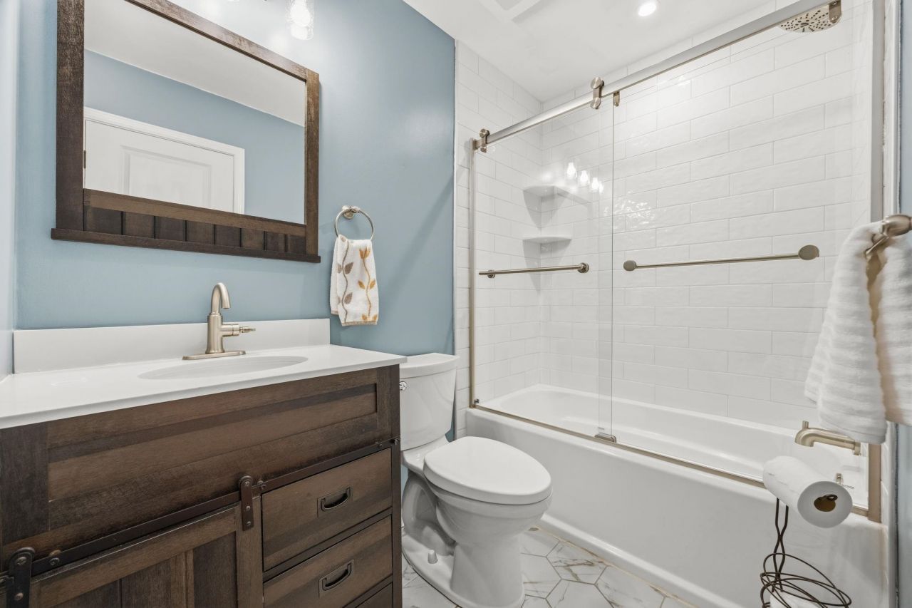 504 Plantation Dr. Photo 24