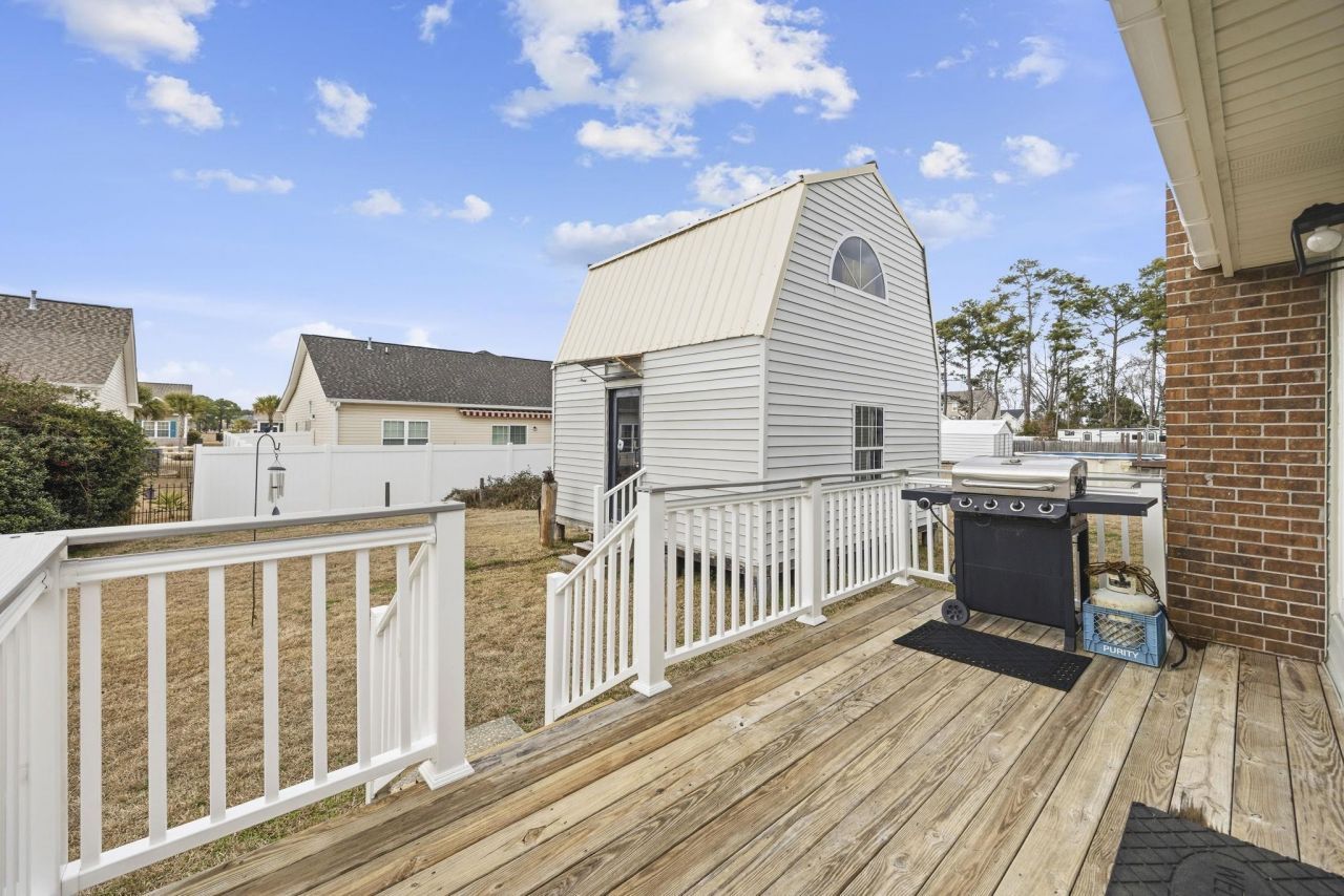 504 Plantation Dr. Photo 32