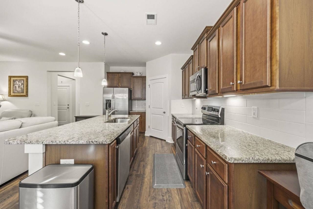 325 Brighton Pl.  Photo 15