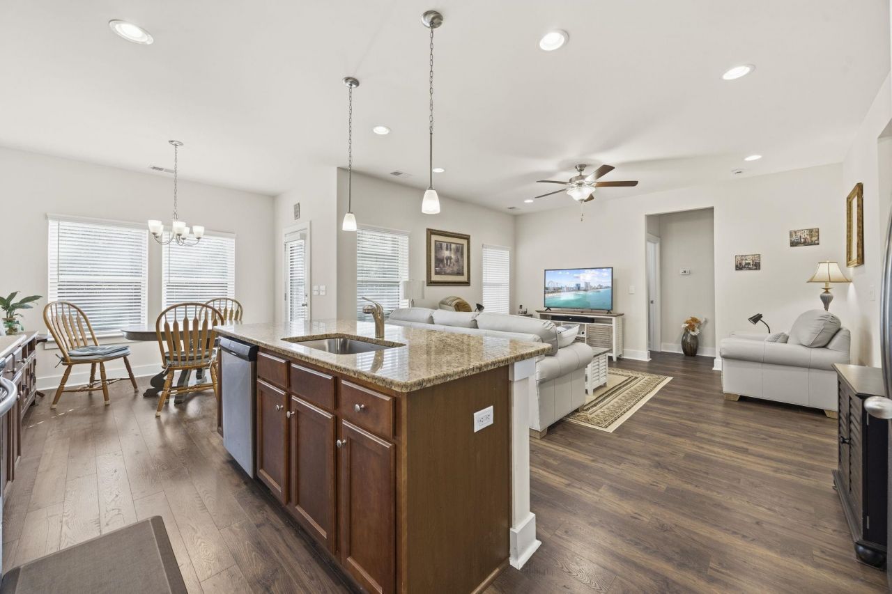 325 Brighton Pl.  Photo 17