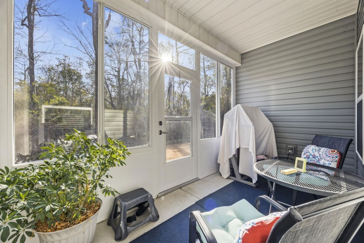 325 Brighton Pl.  Photo 29