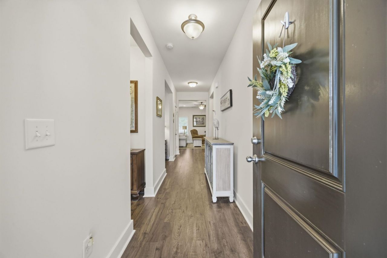 325 Brighton Pl.  Photo 5