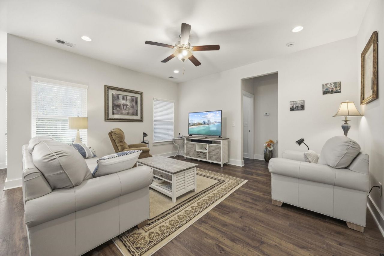 325 Brighton Pl.  Photo 9