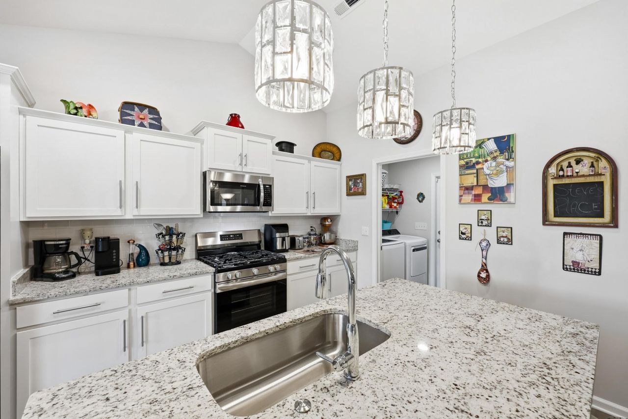 702 Woodside Dr. Photo 11