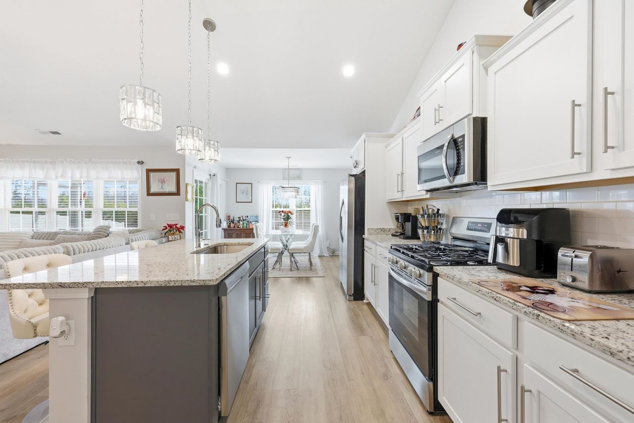 702 Woodside Dr. Photo 12