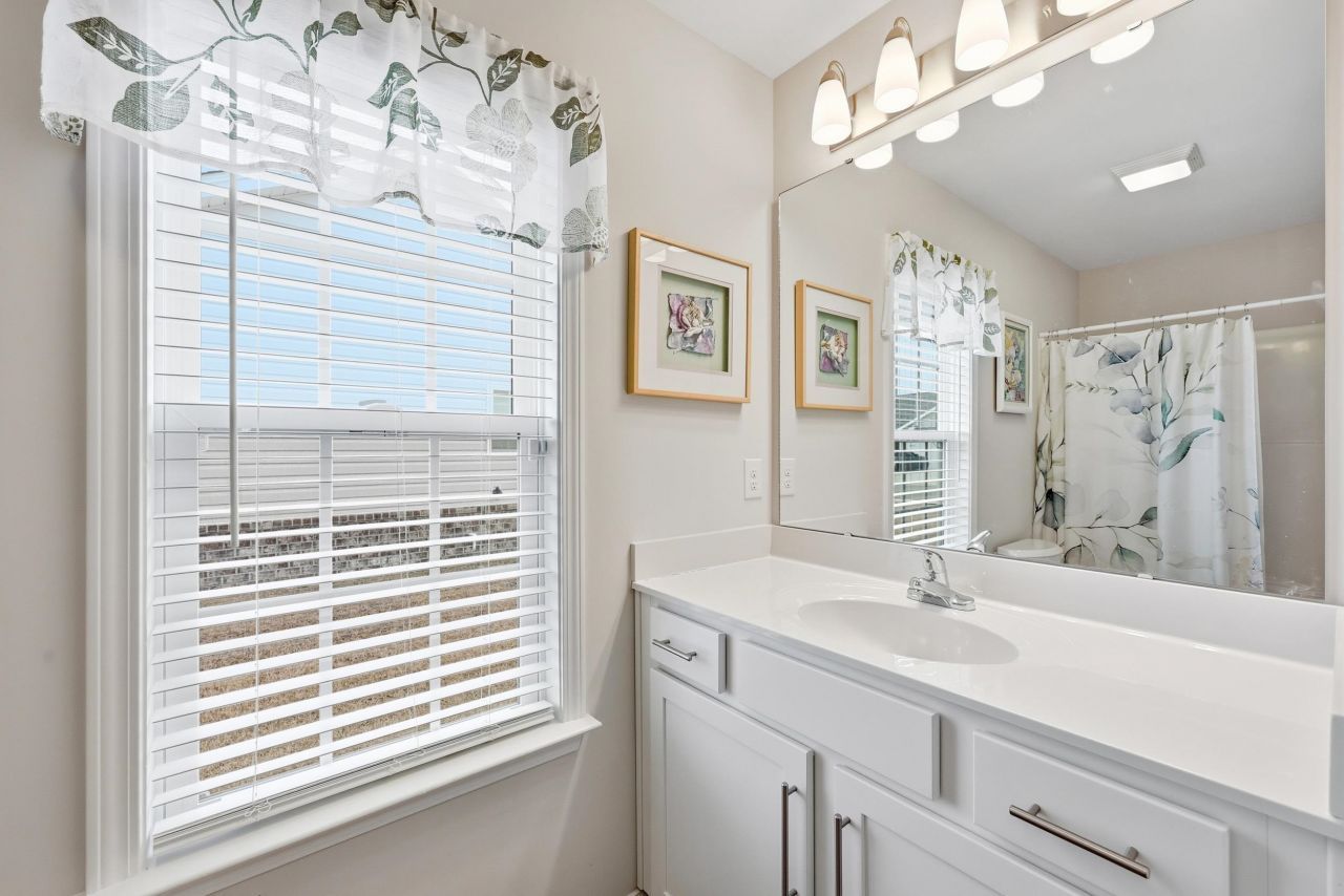 702 Woodside Dr.  Photo 21