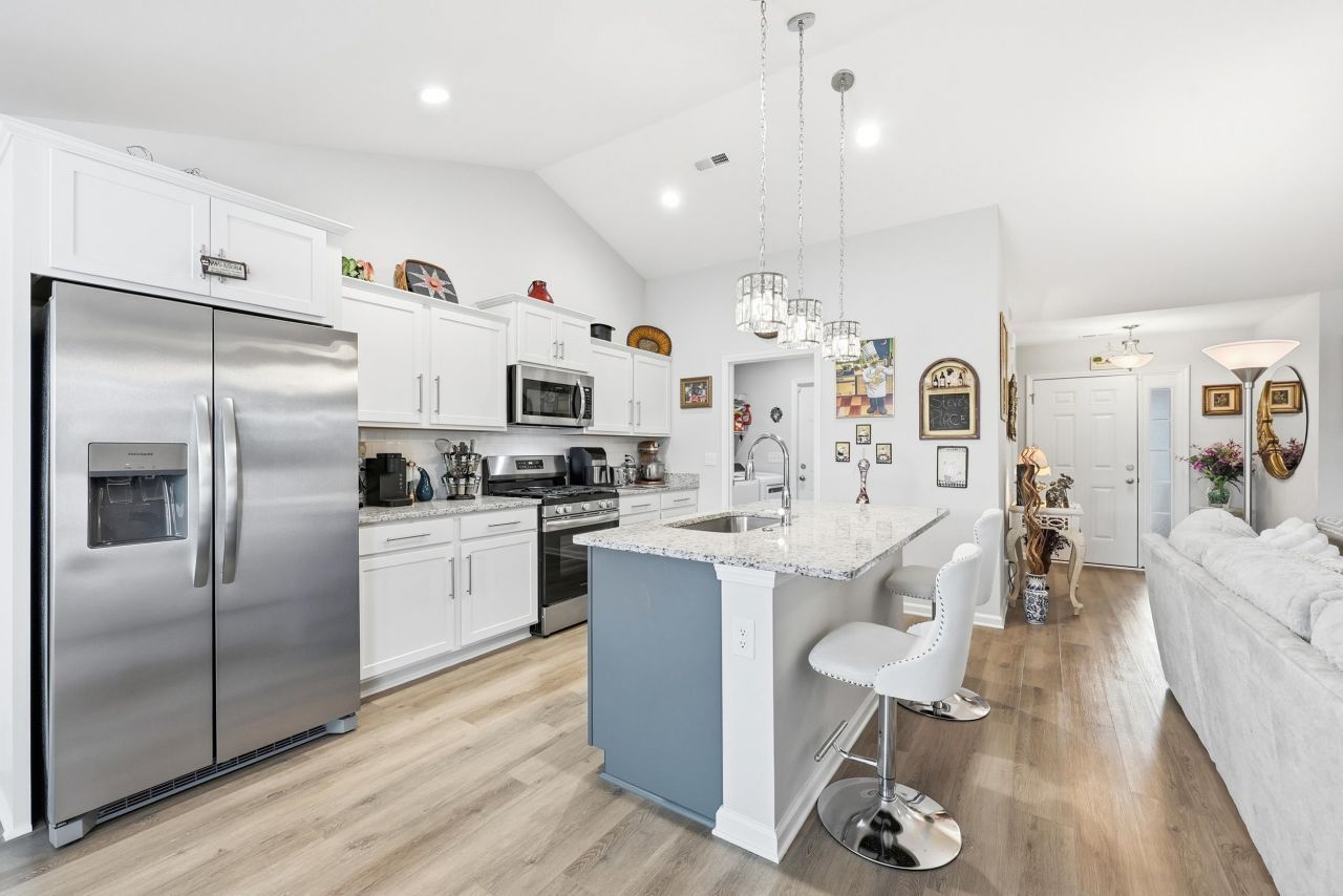 702 Woodside Dr. Photo 9